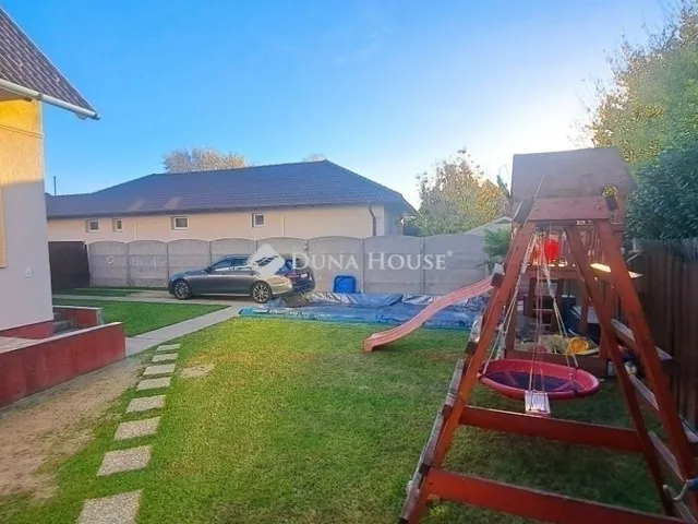 Eladó ház Üllő 122 nm