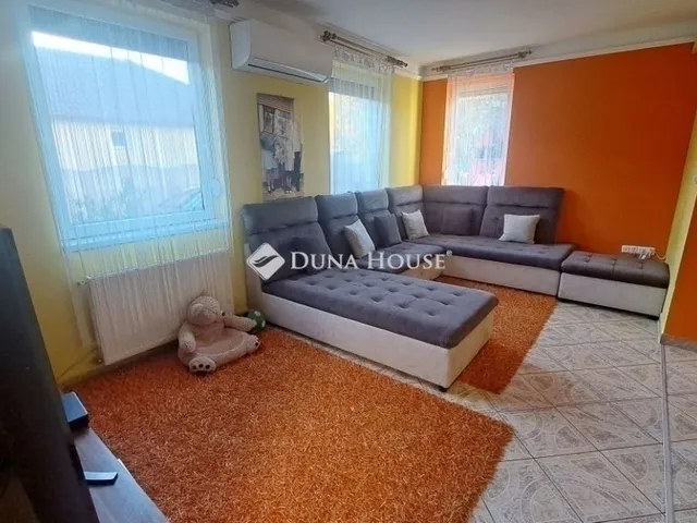 Eladó ház Üllő 122 nm