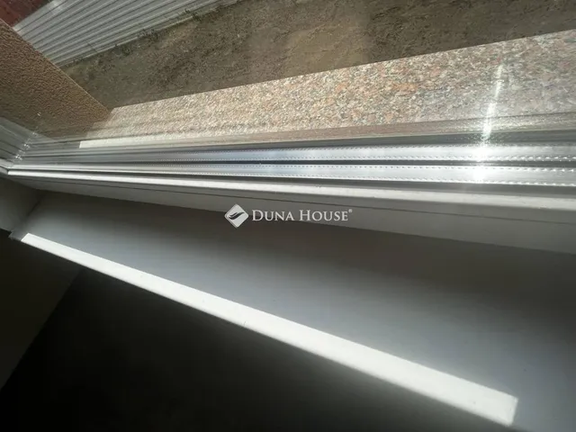 Eladó lakás Dabas 84 nm