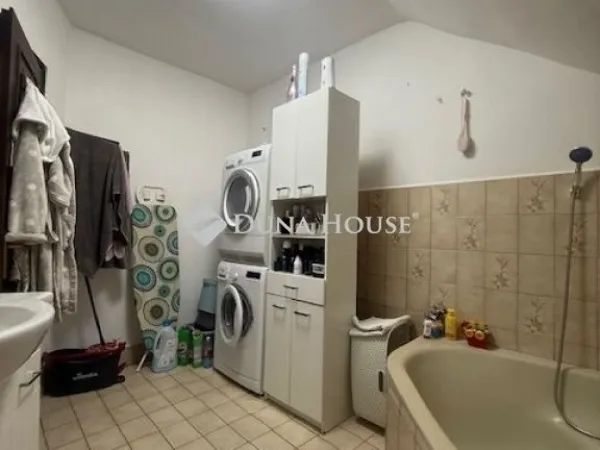 Eladó lakás Vecsés 118 nm