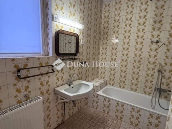 Eladó ház Ceglédbercel 174 nm