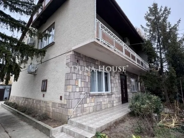 Eladó ház Ceglédbercel 174 nm