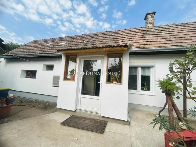 Eladó ház Üllő 35 nm