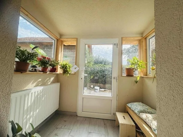 Eladó ház Üllő 35 nm