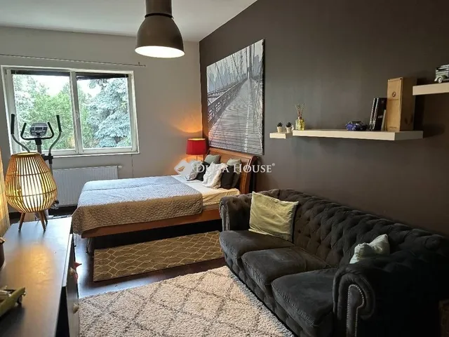 Eladó ház Budapest XVI. kerület, Sashalom 290 nm