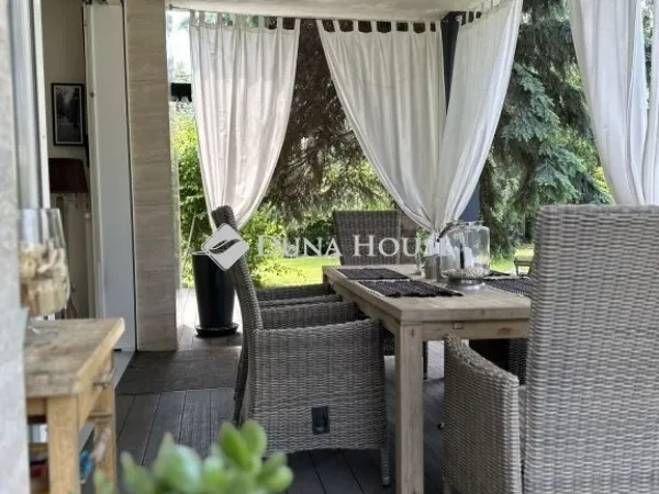 Eladó ház Budapest XVI. kerület, Sashalom 290 nm