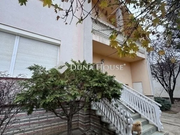 Eladó ház Vecsés 201 nm