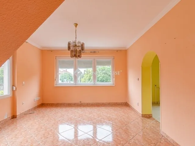 Eladó ház Vecsés 211 nm