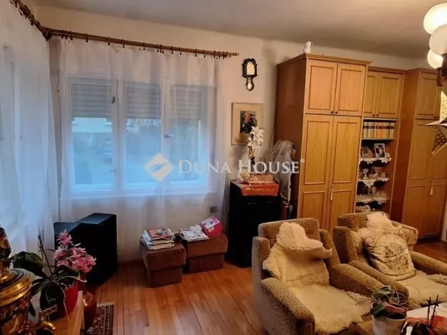 Eladó ház Budapest XVIII. kerület, Gloriett-telep 122 nm