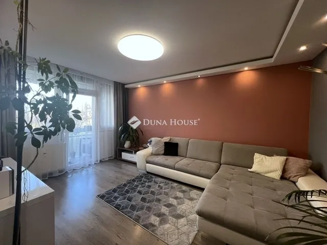 Eladó lakás Budapest XVIII. kerület 72 nm