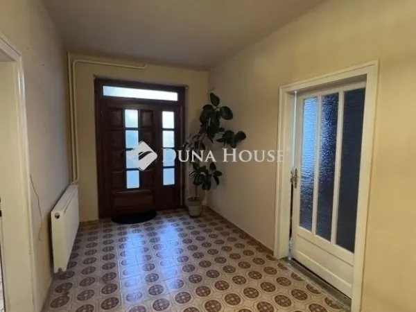 Eladó ház Ceglédbercel 174 nm