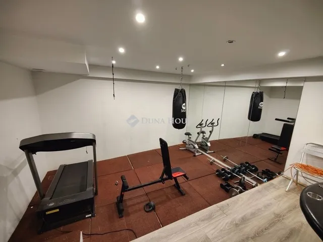 Eladó ház Budapest IV. kerület, Újpest 168 nm