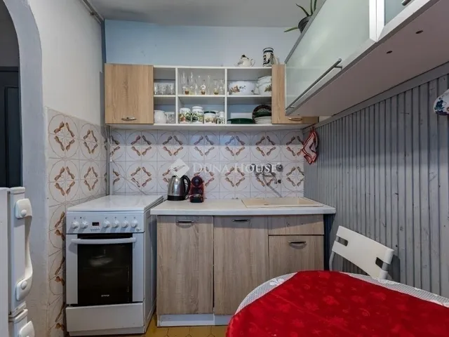 Eladó ház Budapest XVIII. kerület, Szemeretelep 103 nm