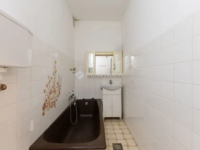 Eladó ház Budapest XVIII. kerület, Szemeretelep 103 nm