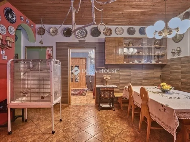 Eladó ház Budapest XVIII. kerület 270 nm