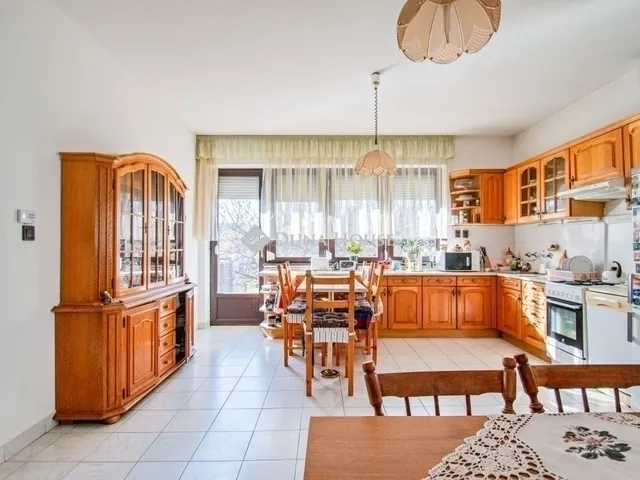 Eladó ház Budapest XVI. kerület 137 nm