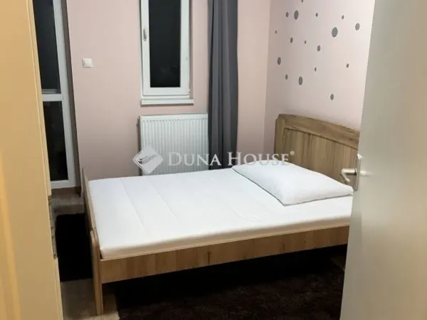 Eladó lakás Dabas 85 nm