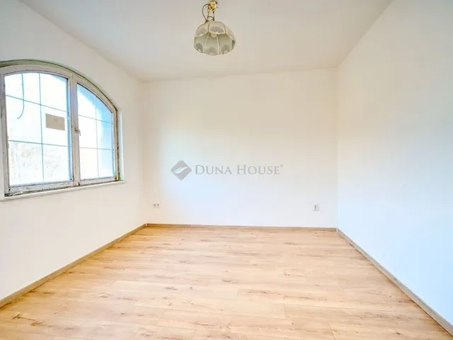 Eladó lakás Budapest XVIII. kerület 135 nm