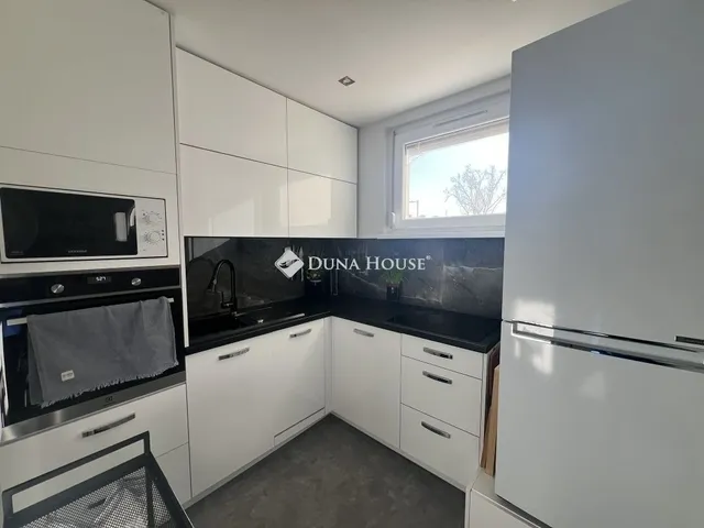 Eladó lakás Budapest XVIII. kerület 72 nm