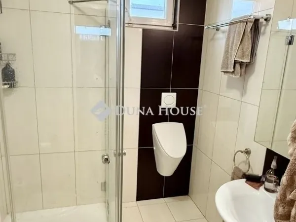 Eladó ház Budapest XVIII. kerület 182 nm