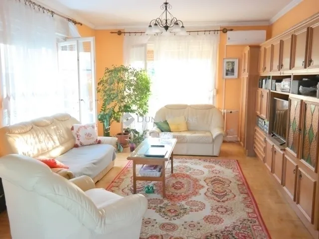 Eladó ház Budapest XX. kerület 230 nm