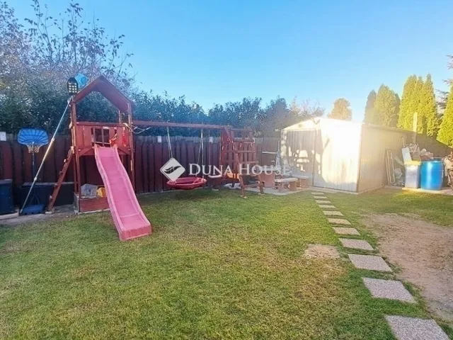 Eladó ház Üllő 122 nm