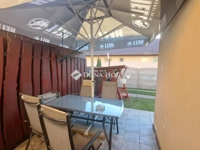 Eladó ház Üllő 122 nm