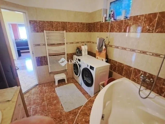 Eladó ház Üllő 122 nm