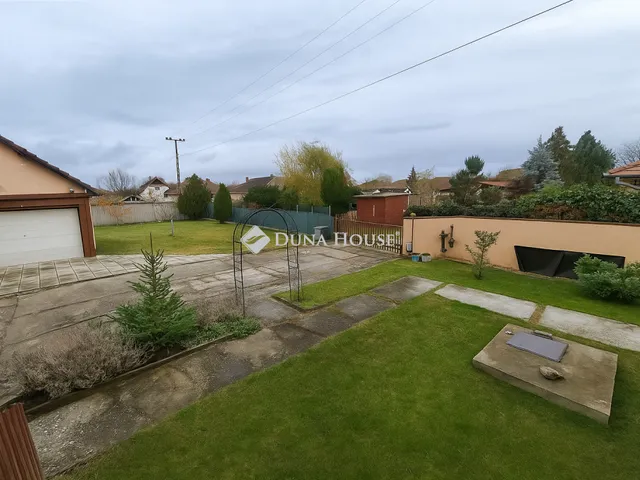 Eladó ház Tápiószecső 215 nm