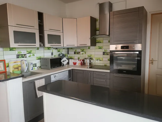 Eladó ház Tápiószecső 215 nm