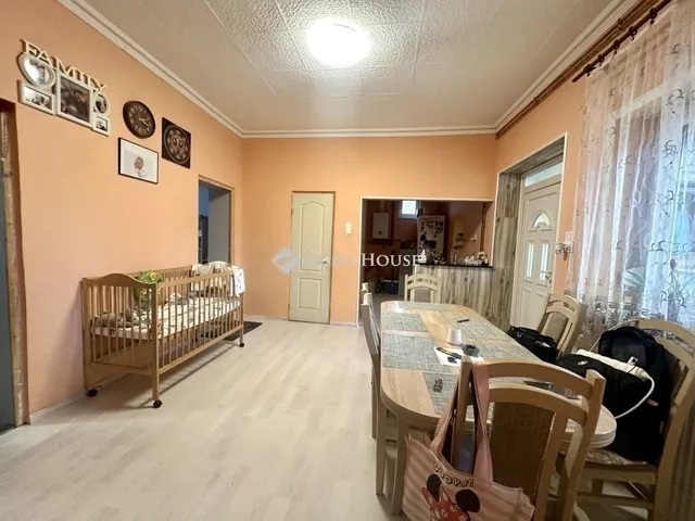 Eladó ház Üllő 99 nm