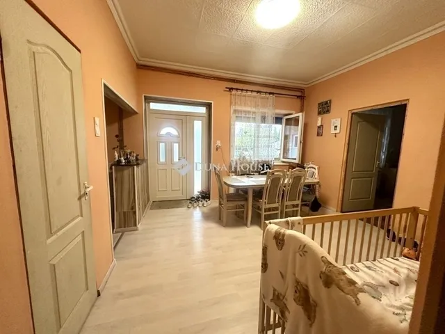 Eladó ház Üllő 99 nm