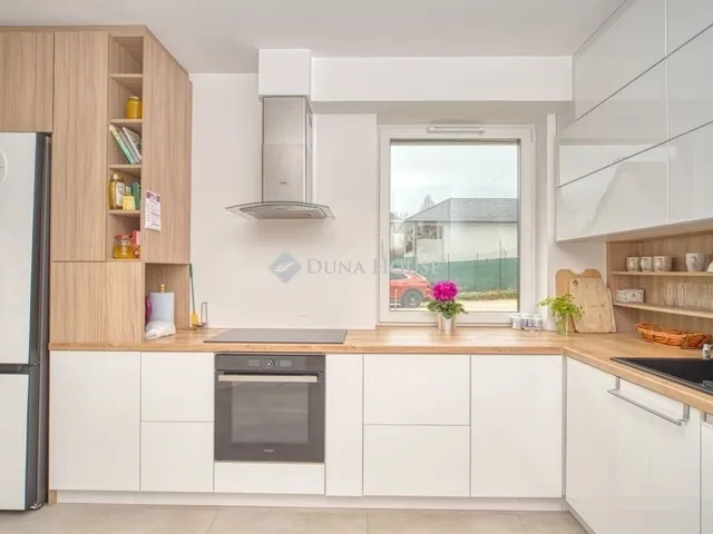 Eladó ház Solymár 146 nm