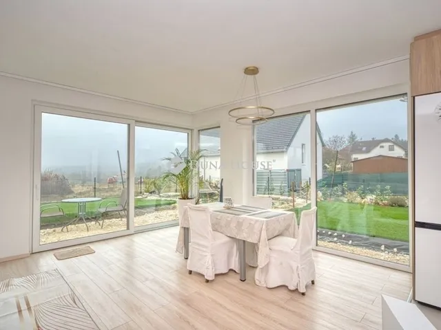 Eladó ház Solymár 146 nm