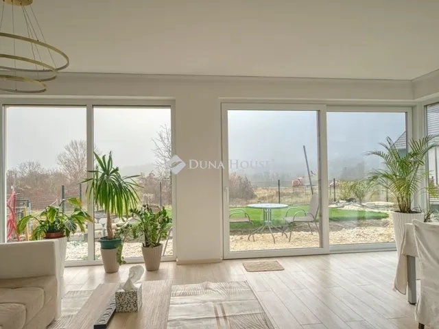 Eladó ház Solymár 146 nm