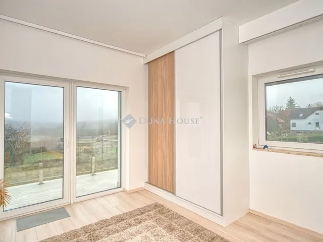 Eladó ház Solymár 146 nm