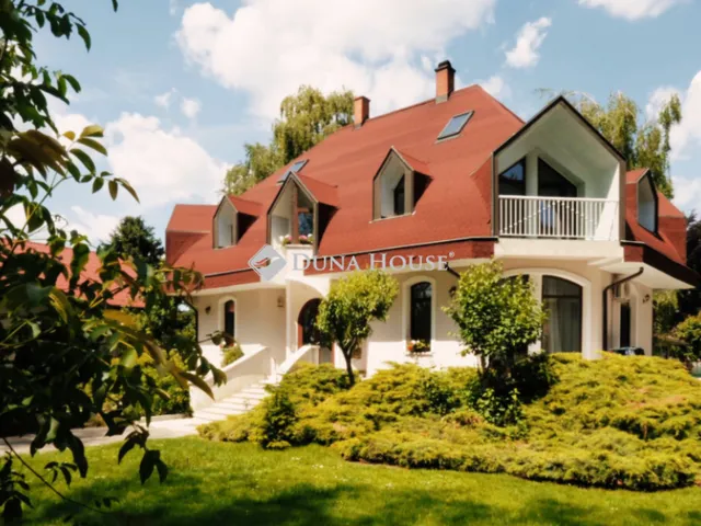 Eladó ház Budapest XVIII. kerület 360 nm