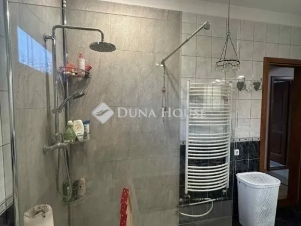 Eladó ház Vecsés 118 nm