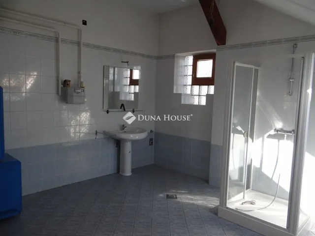 Eladó ház Budapest XVIII. kerület 265 nm