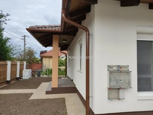 Eladó ház Üllő 105 nm