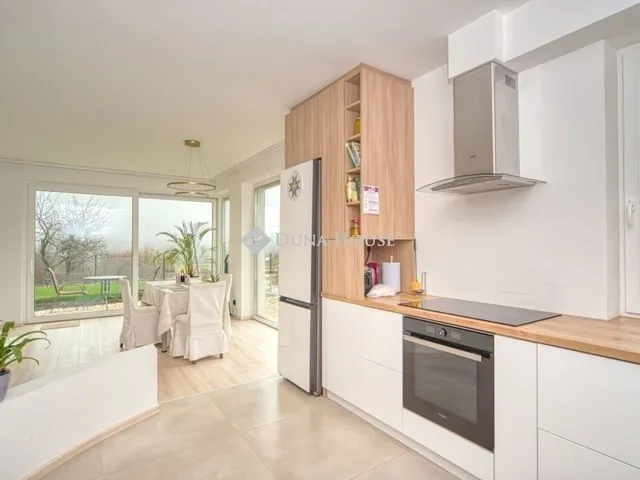 Eladó ház Solymár 146 nm