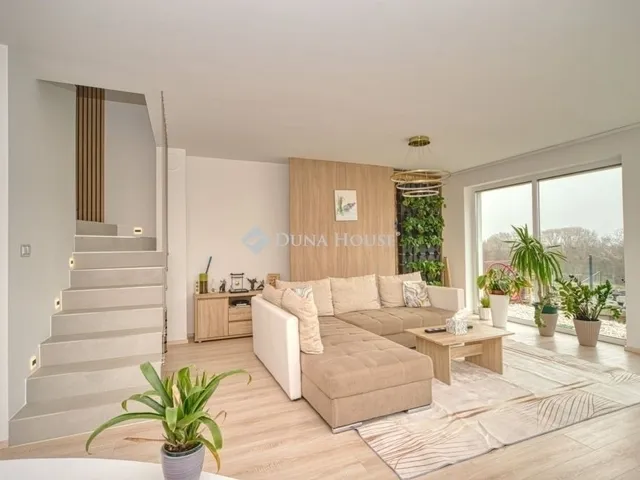 Eladó ház Solymár 146 nm