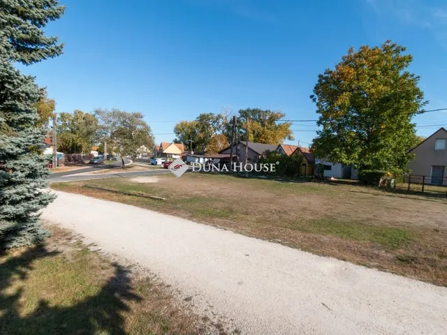 Eladó telek Szigetcsép 368 nm