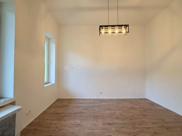 Eladó lakás Budapest XV. kerület, Rákospalota 30 nm