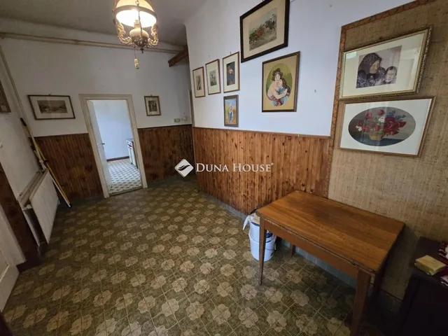 Eladó ház Dabas 180 nm