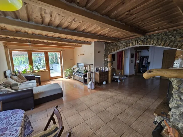 Eladó ház Dabas 180 nm