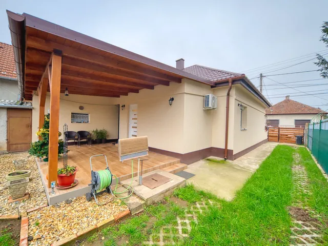 Eladó ház Vecsés, Andrássytelep 75 nm