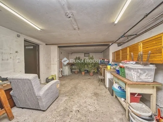 Eladó ház Budapest XVIII. kerület, Erdőskert 270 nm