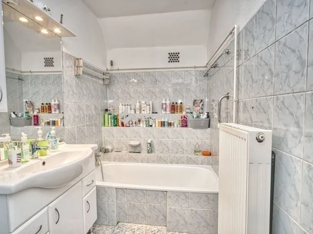 Eladó ház Budapest XVIII. kerület, Erdőskert 270 nm