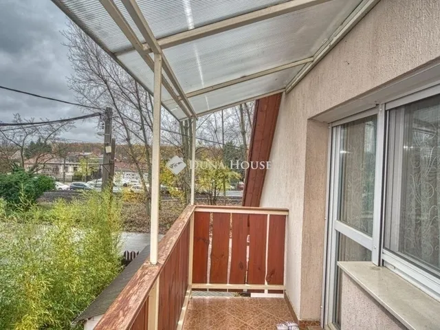 Eladó ház Budapest XVIII. kerület, Erdőskert 270 nm